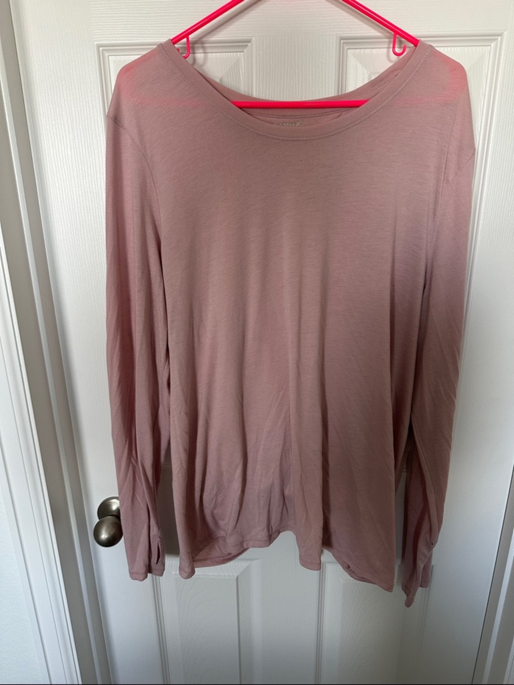 Old Navy Women’s Long-Sleeve Tie Back Athletic Shirt